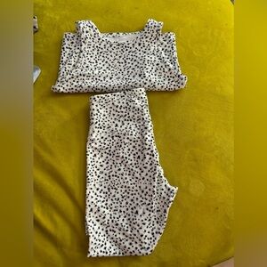 NWOT Medium work out set